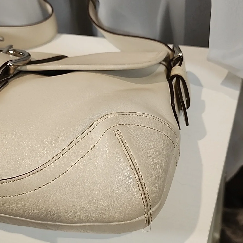 Vintage Coach Soho Flap - Picture 15 of 17